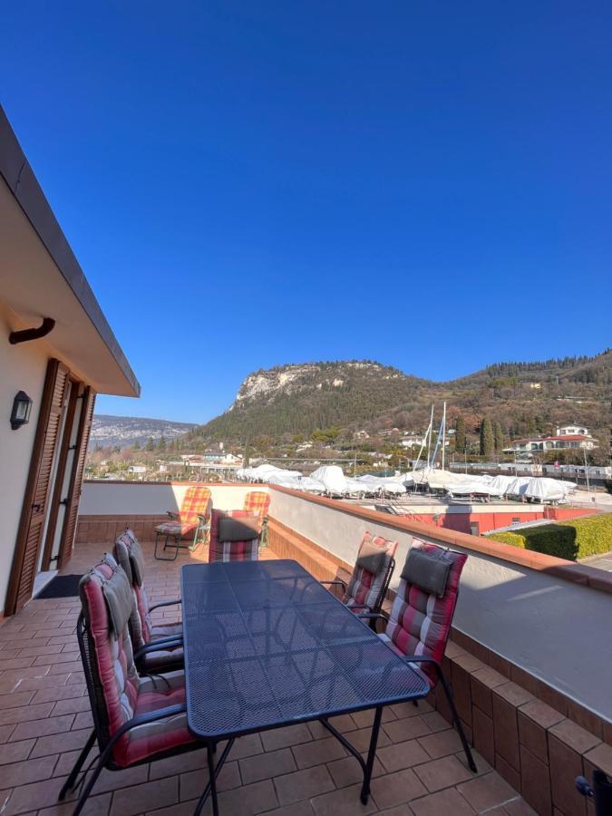 Favola Bella The Panoramic Penthouse Διαμέρισμα Μπαρντολίνο Εξωτερικό φωτογραφία